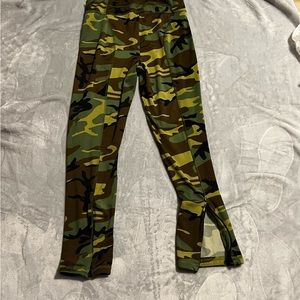 Womens Ladies Workout ROTHCO Camo PERFORMANCE Yoga Leggings Zipper Ankle L